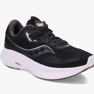 Womens saucony guide 15 black white sneaker athletic shoe 9.5